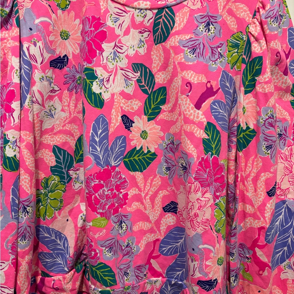 Adorable Lilly Pulitzer gathered shoulder sweatshirt! Rare find**